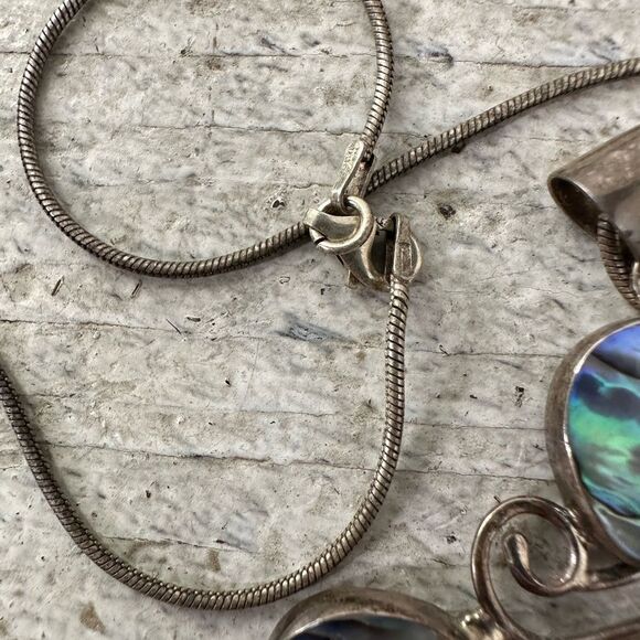 Vintage Modernist Sterling And Abalone Necklace - Picture 5 of 9